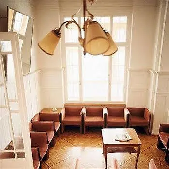 Regina Inn 2*